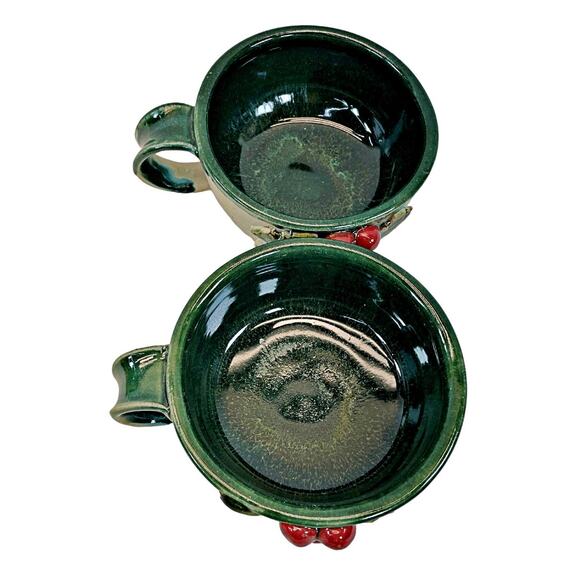 Douglas 05 Glazed Pottery Lot 2 Christmas Holly Oversized Mugs 5.5" Signed - Picture 2 of 6